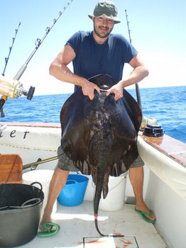 30/03 Roughtail Stingray Cavalier & Blue Marlin Sport Fishing Gran Canaria
