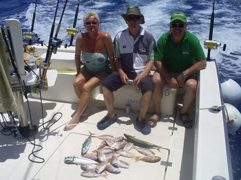 Nöjda fiskare Cavalier & Blue Marlin Sport Fishing Gran Canaria