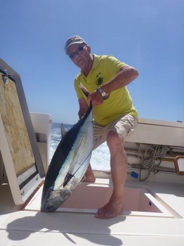 04/09 Albacore Tuna Cavalier & Blue Marlin Pesca sportiva Gran Canaria