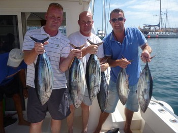 3 amigos holandeses Pesca Deportiva Cavalier & Blue Marlin Gran Canaria