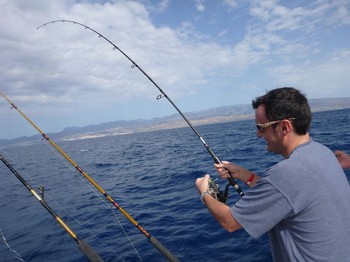 enganchado Pesca Deportiva Cavalier & Blue Marlin Gran Canaria