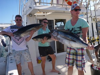 3 Albacore Tunas - Albacores caught by 3 Swedish friends Cavalier & Blue Marlin Pesca sportiva Gran Canaria