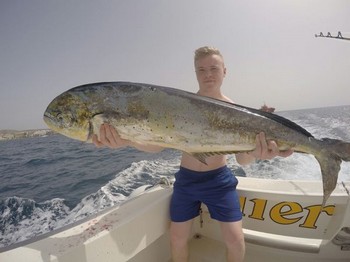 Dorado capturado por Jay Kieran del Reino Unido Cavalier & Blue Marlin Sport Fishing Gran Canaria