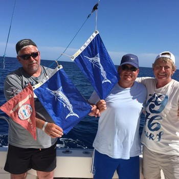 Congratulations - Happy anglers on the boat Cavalier Cavalier & Blue Marlin Pesca sportiva Gran Canaria