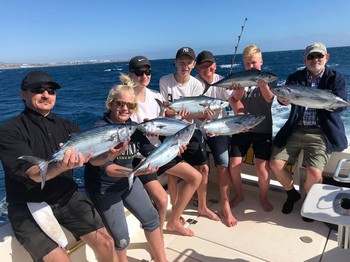 Great Catch - Fantastiskt parti efter en lyckad fiskedag Cavalier & Blue Marlin Sport Fishing Gran Canaria