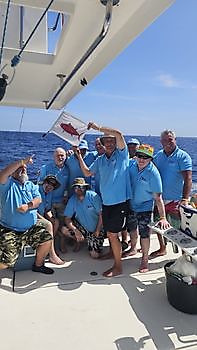 19/04 - EERSTE BLAUWVINTONIJN VAN HET JAAR!! Cavalier & Blue Marlin Sport Fishing Gran Canaria